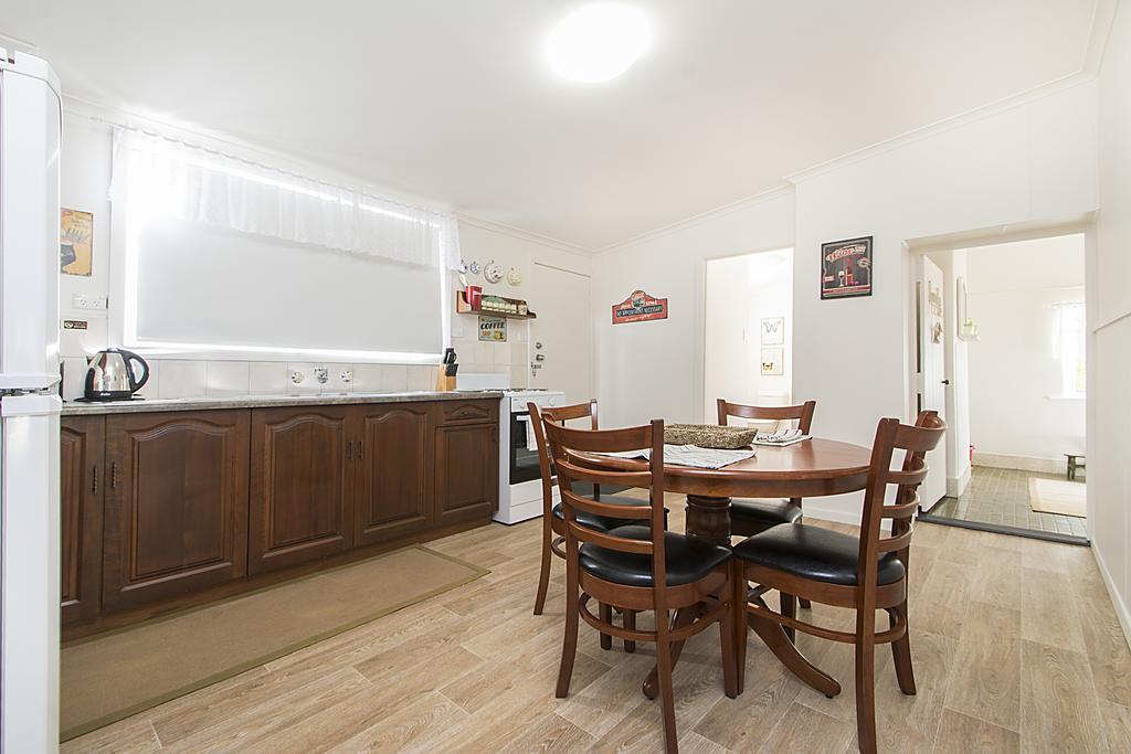 Stoneleigh Cottage Bed And Breakfast Angaston Chambre photo